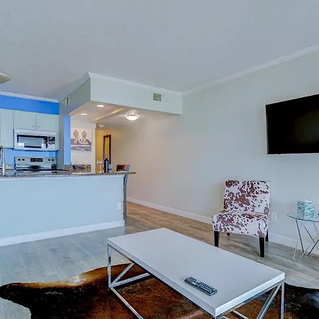 441-Waterfront, Amazing Views, Wifi, Pool And Close To Bucs Stadium